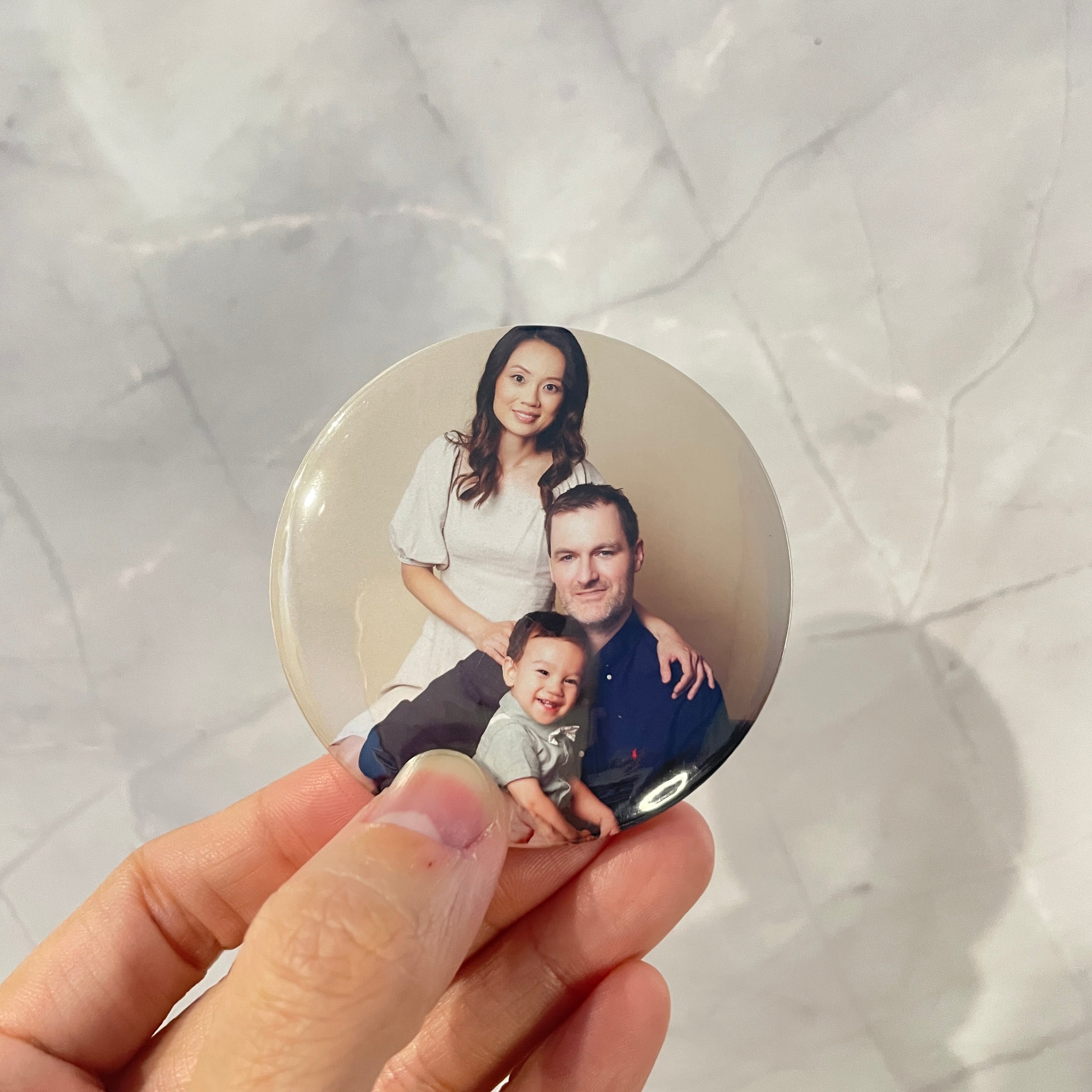 Personalised round photo magnet family